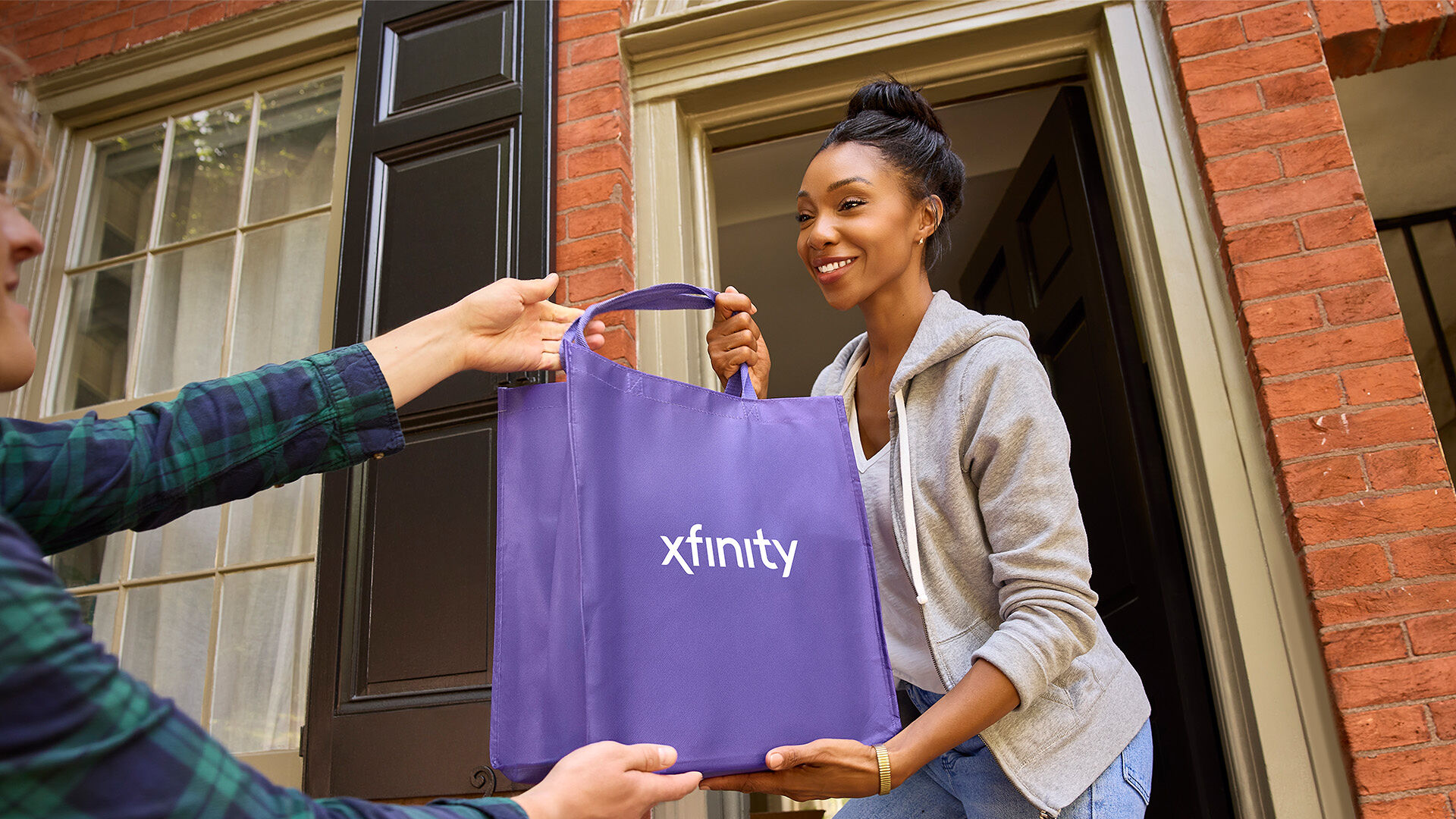 Internet Delivered To Your Doorstep Within Hours: Xfinity Launches Same ...